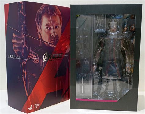 Hot Toys Avengers Age Of Ultron Hawkeye Jeremy Renner Iron Man