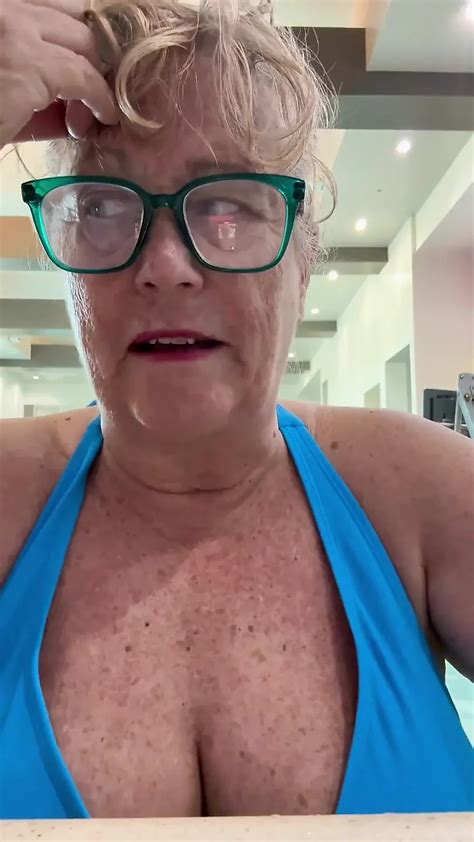 Free Big Tits Glasses Porn Videos Xhamster