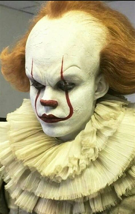 Pin By ŘÆ🤡💫🖤 On Pennywise Big Forehead Halloween Face Makeup Face