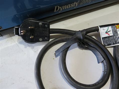 Miller Dynasty 200dx Welder Oahu Auctions