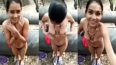 Desi Village Xxx Nude Bhabhi Giving Blowjob Outdoors For Warm Cum Indians Get Fucked