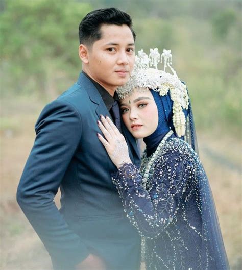 Pin Oleh Mz VJ Di Wedding Engagement Di 2024 Pose Pasangan Pengantin