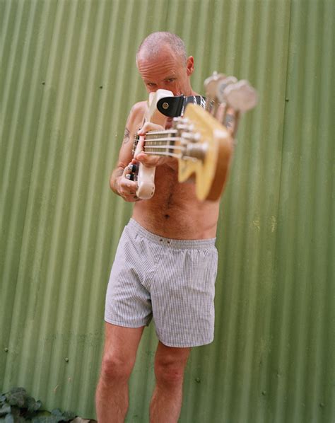 Producida Una R Plica Exacta Del Bajo De Flea Red Hot Chili Peppers Binaural