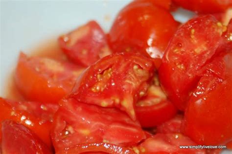 The Lazy Persons Guide To Canning Crushed Tomatoes Simplify Live Love