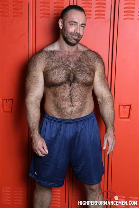 HairyDads Co Brad Kalvo Nounours Bel Homme Beaux Mecs Et Poilus