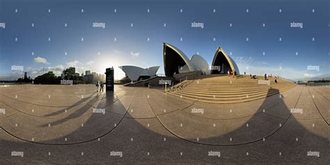 360° View Of Sydney Opera House Lower Podium Alamy