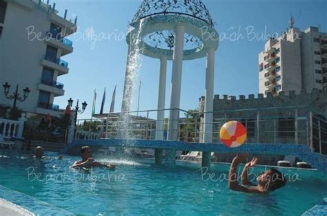 Kiten Beach Hotel in Kiten: online booking, prices and reviews — BeachBulgaria.com