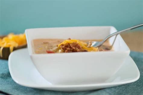 Crockpot Bacon Cheeseburger Soup • Housewife How Tos®