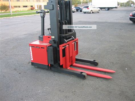 Raymond 3000lb Walk Behind Reach Style Electric Forklift 126 " Lift