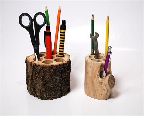 Эко-карандашница из дерева