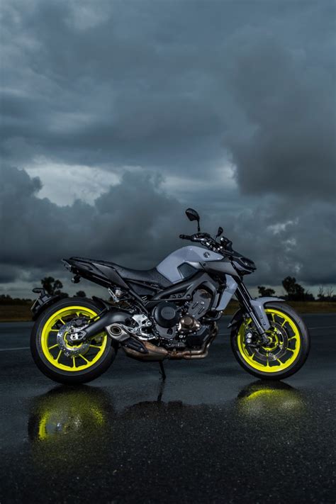 Yamaha Mt Review Loaded Naked Bike Me