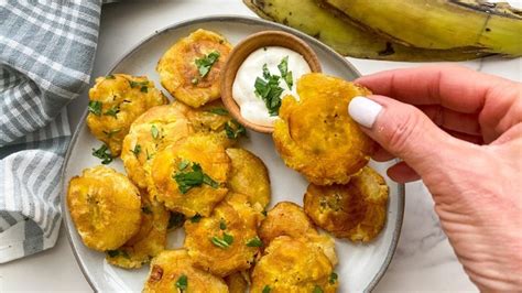 Easy Tostones And Garlic Sauce Recipe