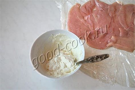Куриный рулет с творожным сыром. Рецепт приготовления