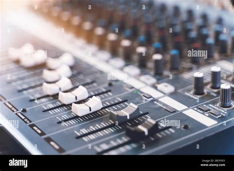 Sound Mixer Professional Audio Mixing Console With Lights Buttons