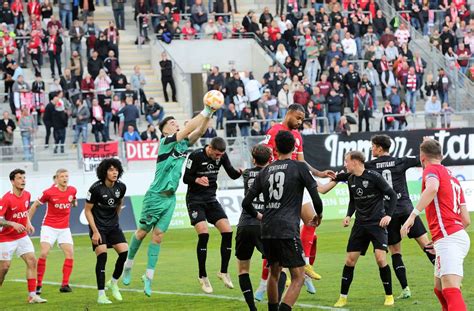 Fu Ball Regionalliga Thomas Kastanaras L Sst Den Vfb Stuttgart Ii In