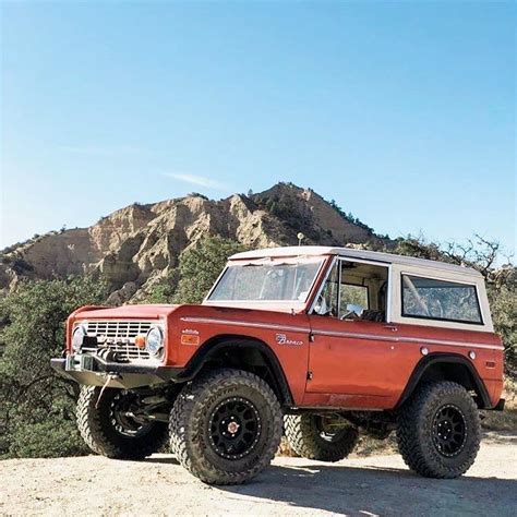 Pin By Lakegirl Outdoorsy Fit And H On Sweet Rides Jeeps Cudas