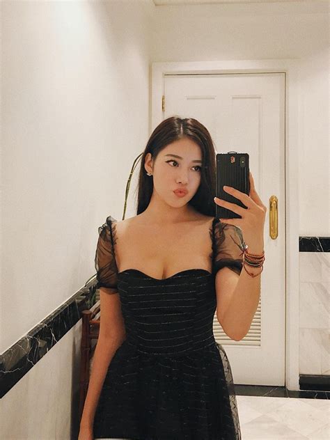 Hot Girl Milan Ph M V I Bikini Khoe D Ng N Ng B Ng Tr N Bi N Ng I P Vi T Gi I Tr