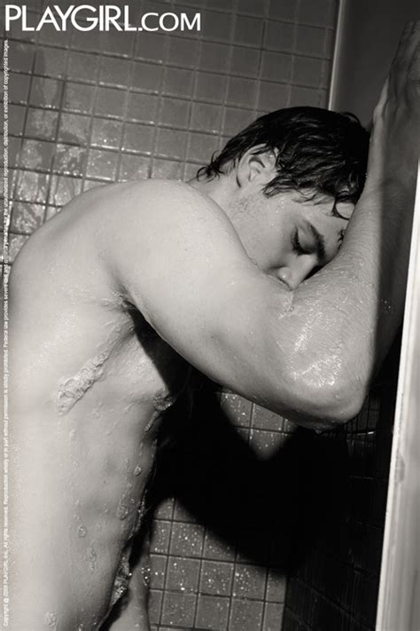 OMG He S Finally Naked Levi Johnston OMG BLOG