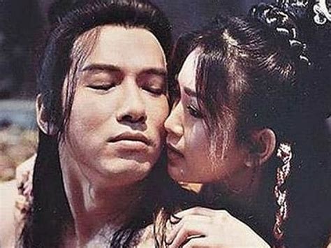 Tân Kim Bình Mai bản Việt gây sốc với cảnh tắm nude cưỡng hiếp