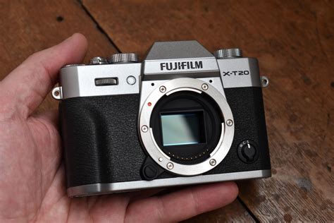 ePz Goes Hands-On With The Mirrorless Fujifilm X-T20 Camera & Sample Photos