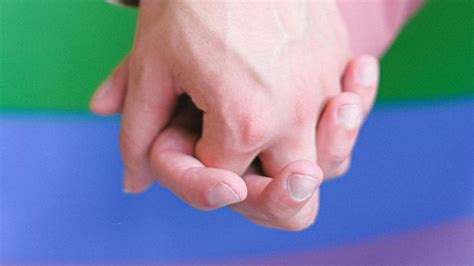 Aggressione omofoba a Napoli vittima un ragazzo di anni Aggredito perché gay RTL