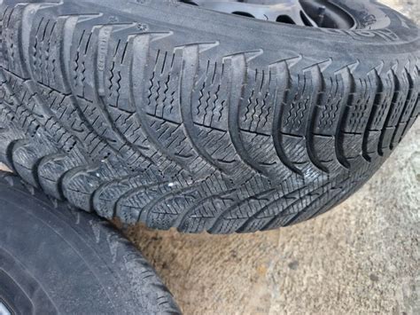 MICHELIN ALPIN ZIMSKE GUME 215 60 16