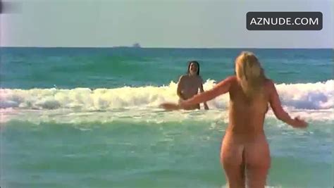 HELLE DOLLERIS Nude AZNude