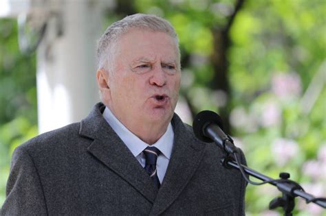 Жириновский предложил ограничить число детей в семьях