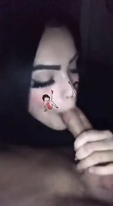 Babe Me Suce Tendrement Pendant Que Je La Filme En Scret Xhamster