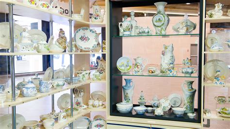 Семикаракорская керамика в аэропорту Платов