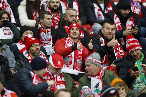 Kibice Na Meczu Polska Czechy W Warszawie Stadion Narodowy W Bia O