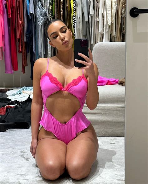 Kim Kardashian Hot In Pink Erotic Lingerie 3 Photos The Fappening