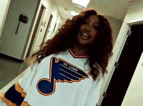 Sza Sza Hot Sza Sza Hot Heart Discover Share Gifs In