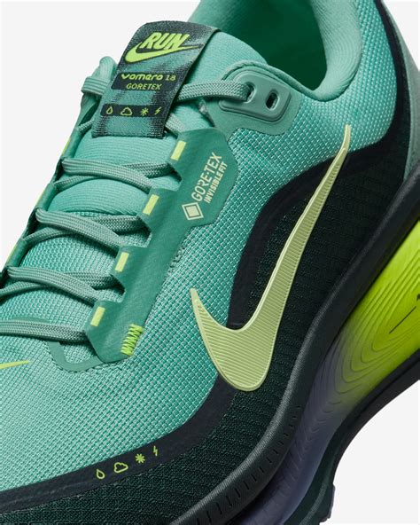 Nike Vomero 18 GORE-TEX Men's Waterproof Road Running Shoes with