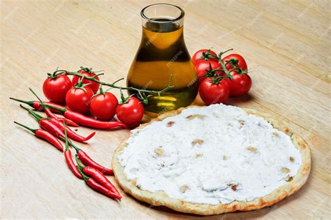 Premium Photo Lebanese Food Of Thyme And Cheese Manaqish