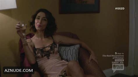 GIRLFRIENDS GUIDE TO DIVORCE NUDE SCENES AZNude