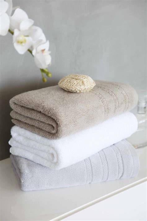 Полотенца | Luxury towels, Towel, Towel decor