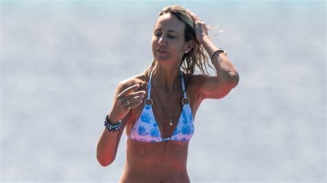 Lady Victoria Hervey Shows Off Her Toned Physique In A White And Blue Bikini On The Beach