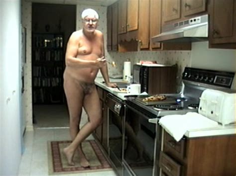 NUDE LUNCH ThisVid