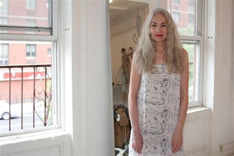 Galeria Atriz De Anos Estrela Campanha De Lingerie Da American Apparel