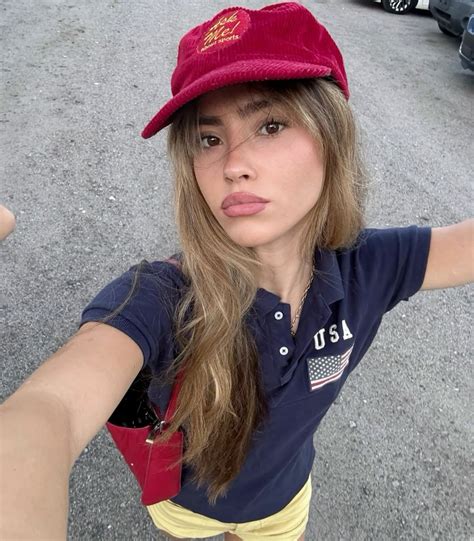 Julia Ernst in 2025 | Outfits, Clothes, Fashion