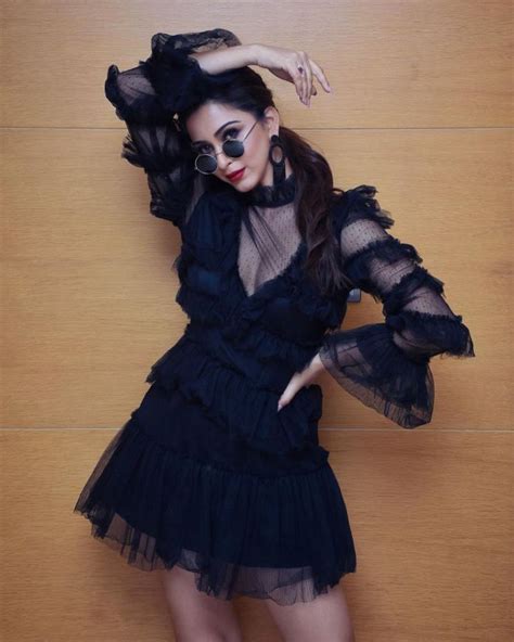 Esshanya Maheshwari Hot Photoshoot TeluguBulletin