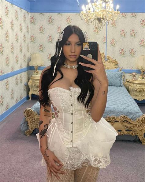 Zara Jordan Hot Instagram Model Biography Age Height Net Worth