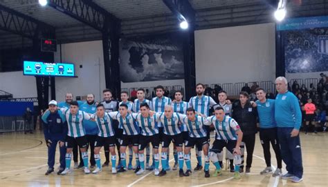 Se Despega Del Resto La Comu De Racing Club Triunfo Del Futsal