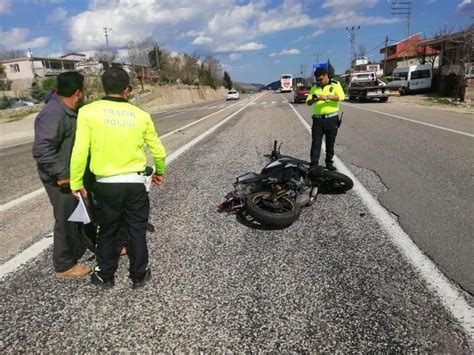 Otomobil ile Motosiklet Çarpıştı Son Dakika