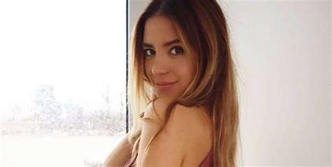 Sarah Kohan Conquista La Playa En Bikini Y Pone Bien Celoso A Chicharito Hern Ndez Strikers Cracks