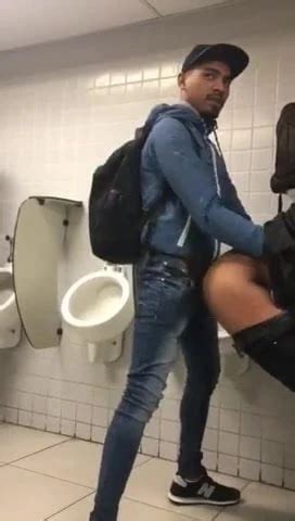 Vid Os Porno Toilettes Gay Gratuites Xhamster