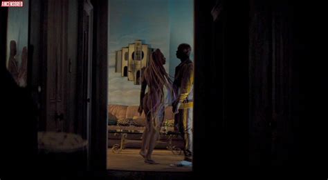 Melanie Halfkenny Nude Pics Page 1