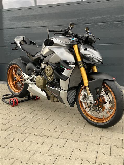 Umgebautes Motorrad Ducati Streetfighter V4 Von Zweiradparadies Denk