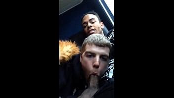Chupando A Pica Do Amigo No Bus O Prazergay Br Xvideos